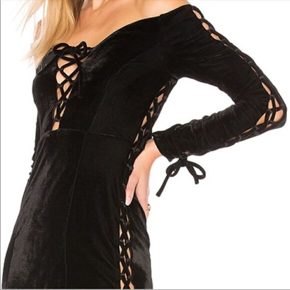 REVOLVE NBD Olivia Velvet Lace Up Off Shoulder Mini Dress Size XXS - Picture 2 of 12